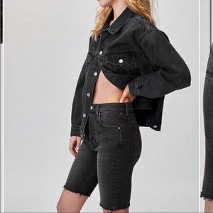 Aritzia Denim Forum black yoko bermuda